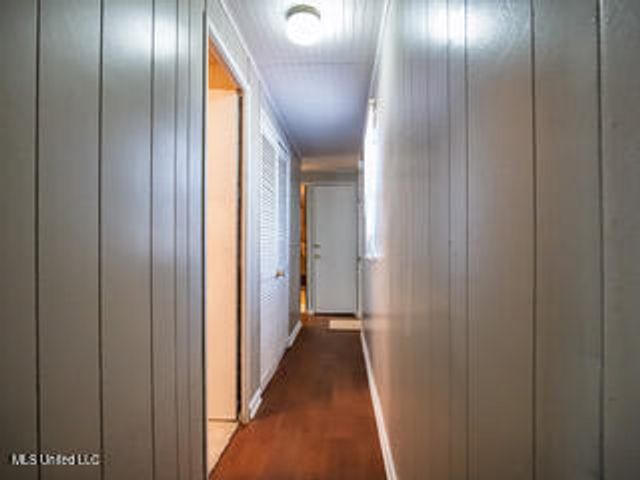 352 Coles Point Road, Batesville, MS 38606