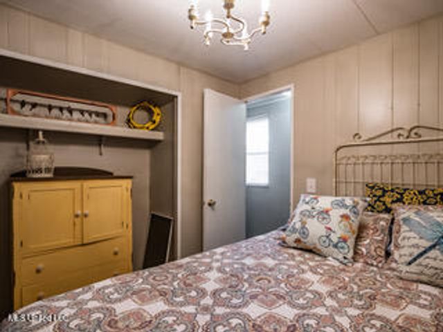 352 Coles Point Road, Batesville, MS 38606