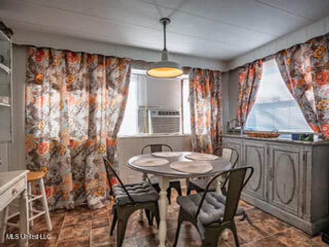 352 Coles Point Road, Batesville, MS 38606