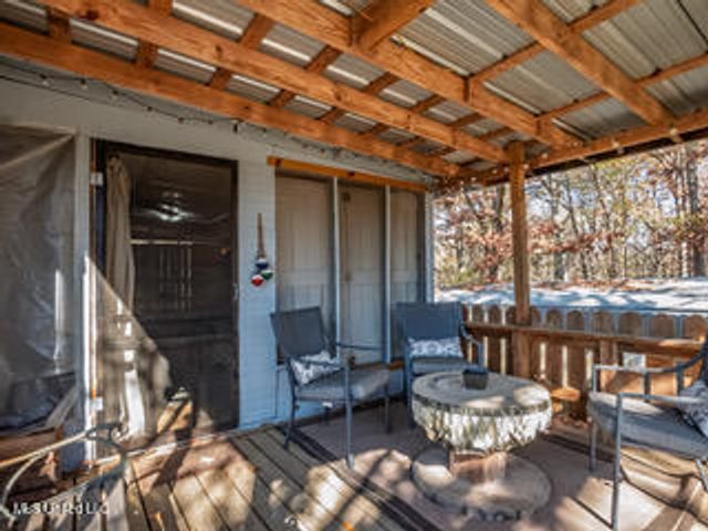 352 Coles Point Road, Batesville, MS 38606