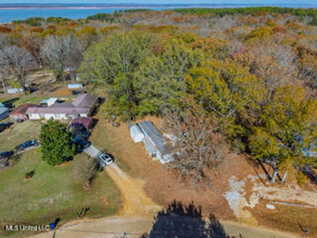 352 Coles Point Road, Batesville, MS 38606