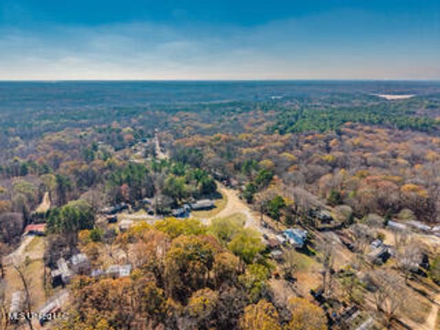 352 Coles Point Road, Batesville, MS 38606