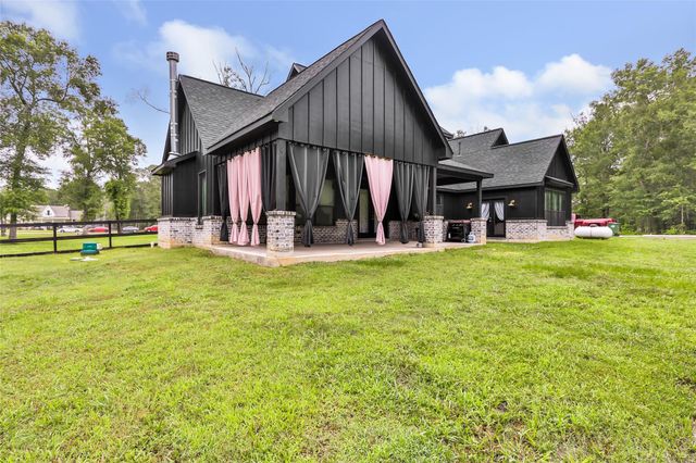 109 County Road 6324 A, Dayton, TX 77535