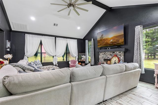 109 County Road 6324 A, Dayton, TX 77535