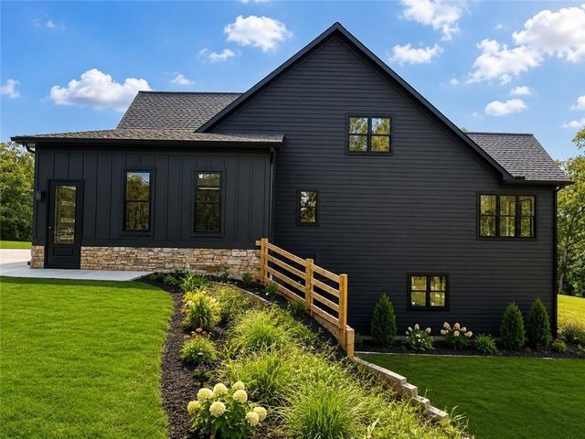 5101 Gwendolyn Court, Acworth, GA 30101