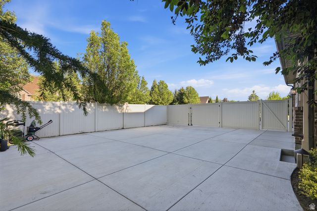 5808 W WOODSHIRE LN, Highland, UT 84003