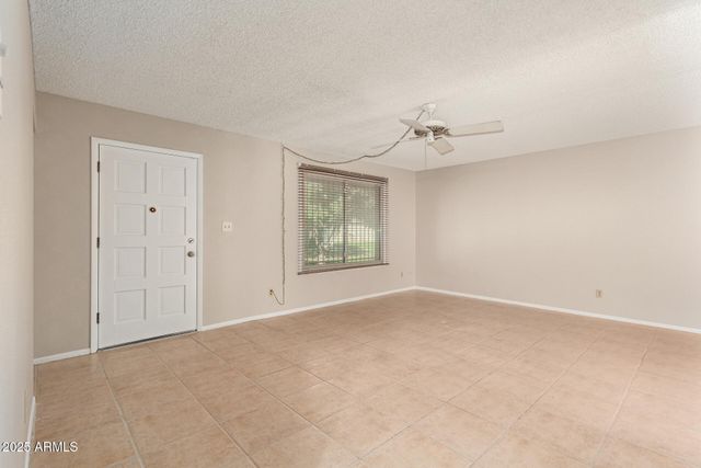 2030 W HIGHLAND Avenue, Phoenix, AZ 85015