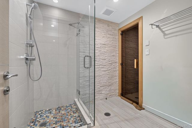 262 W End Avenue, Brooklyn, NY 11235