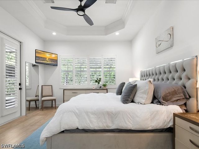 16196 Parque LN, Naples, FL 34110