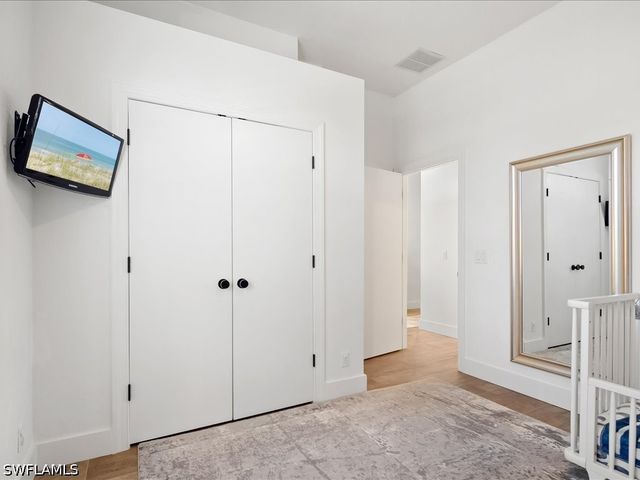 16196 Parque LN, Naples, FL 34110