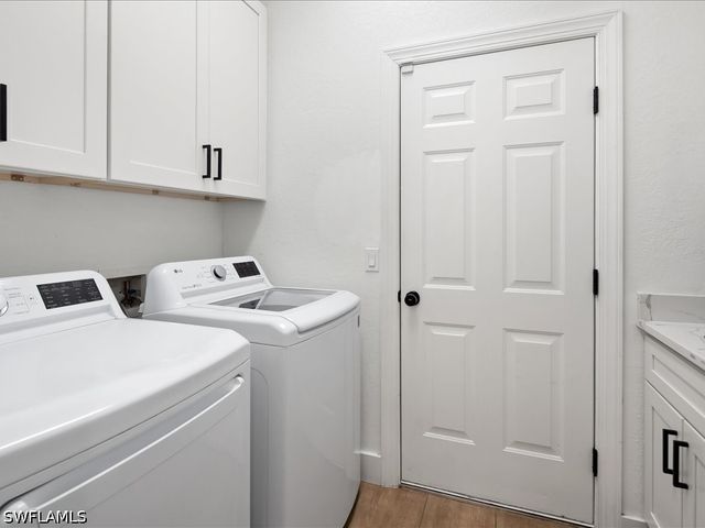 16196 Parque LN, Naples, FL 34110