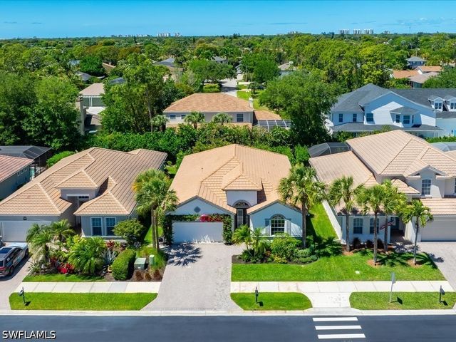 16196 Parque LN, Naples, FL 34110