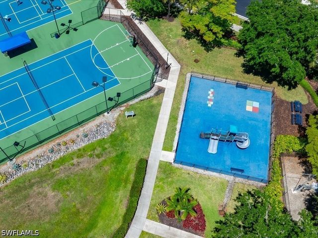 16196 Parque LN, Naples, FL 34110