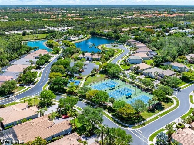 16196 Parque LN, Naples, FL 34110