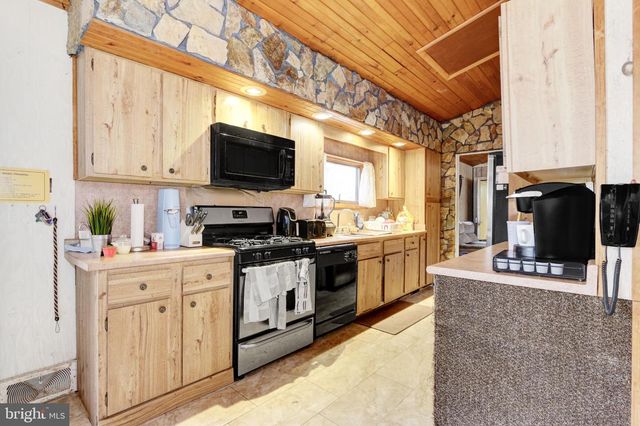 1038 MCGEARY PL, Mays Landing, NJ 08330