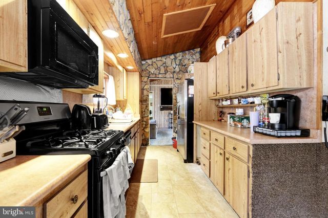 1038 MCGEARY PL, Mays Landing, NJ 08330