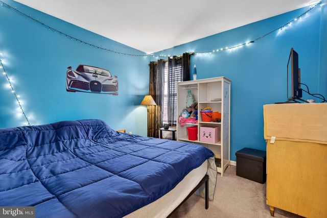 10 COLD STREAM DR, Lancaster Twp, PA 17603