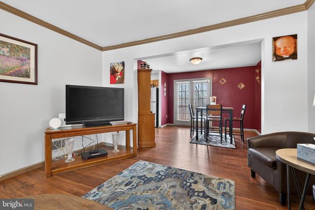 10 COLD STREAM DR, Lancaster Twp, PA 17603