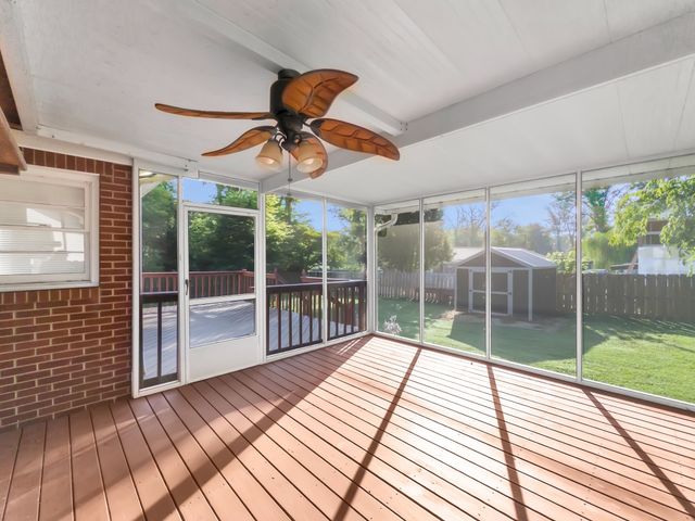1113 Langwood Dr, Gallatin, TN 37066