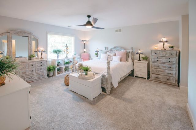 1740 W RIVER BLUFF CT, Columbia, MO 65201