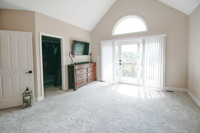 1740 W RIVER BLUFF CT, Columbia, MO 65201