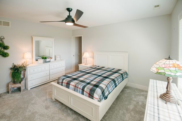 1740 W RIVER BLUFF CT, Columbia, MO 65201