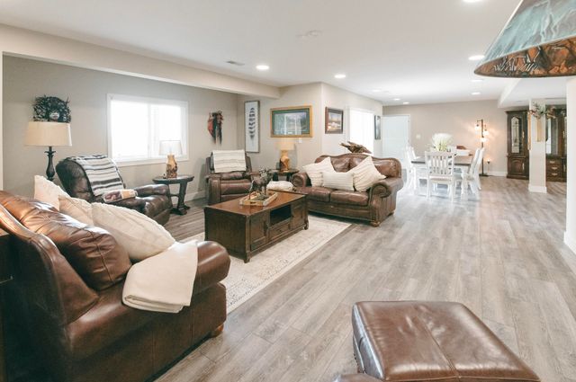 1740 W RIVER BLUFF CT, Columbia, MO 65201