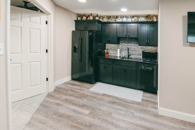 1740 W RIVER BLUFF CT, Columbia, MO 65201