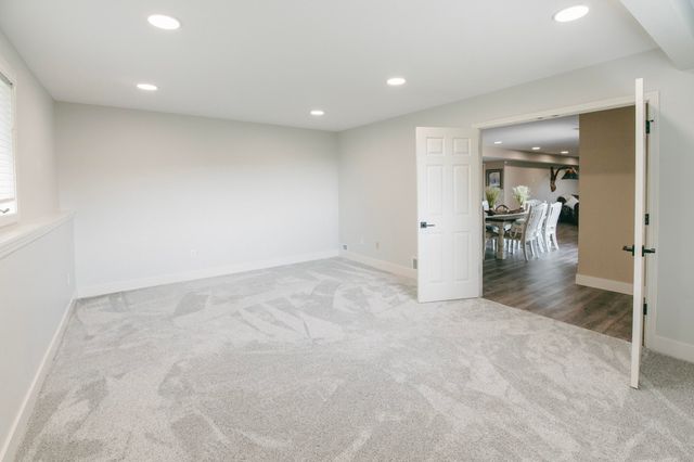 1740 W RIVER BLUFF CT, Columbia, MO 65201