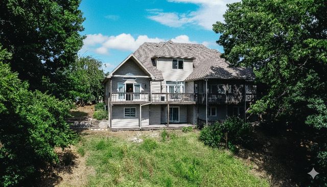 1740 W RIVER BLUFF CT, Columbia, MO 65201