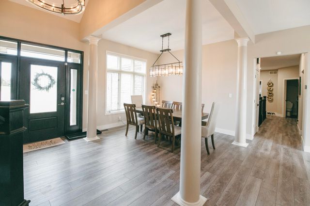 1740 W RIVER BLUFF CT, Columbia, MO 65201