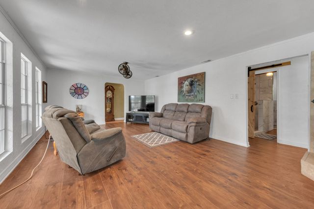 928 Pelican Drive, Winnsboro, TX 75494