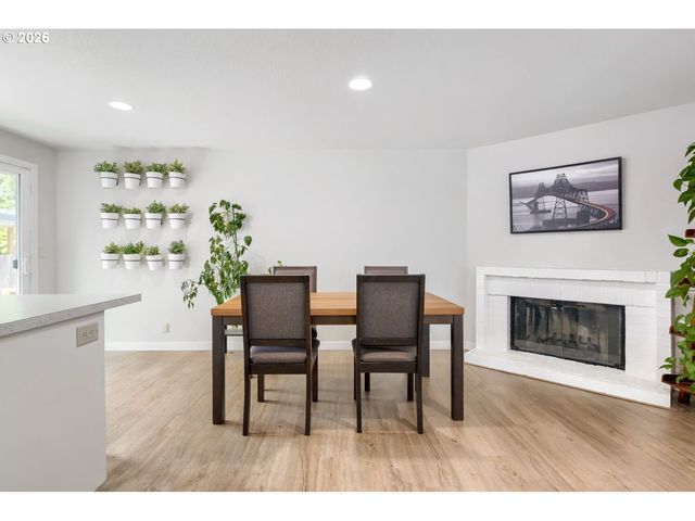 21645 Sw LOIS St, Beaverton, OR 97003
