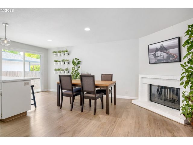 21645 Sw LOIS St, Beaverton, OR 97003