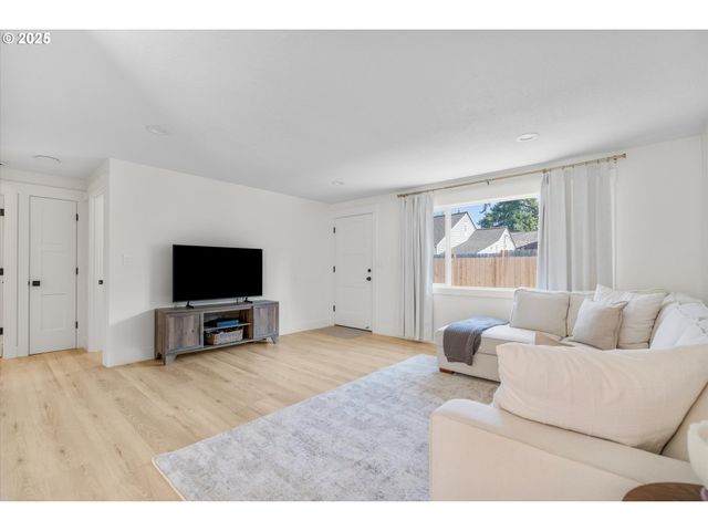 3710 N St, Vancouver, WA 98663