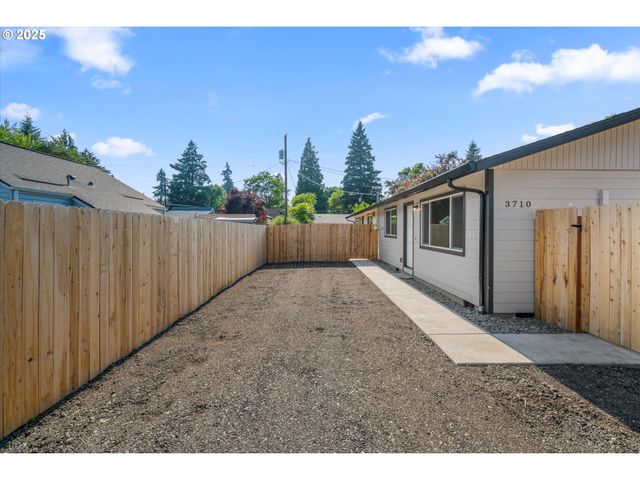 3710 N St, Vancouver, WA 98663