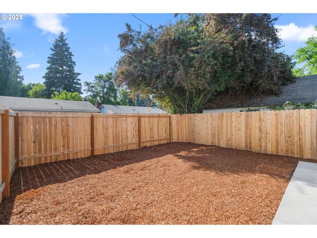 3710 N St, Vancouver, WA 98663