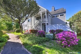 70 Country Place 70, Shelton, CT 06484