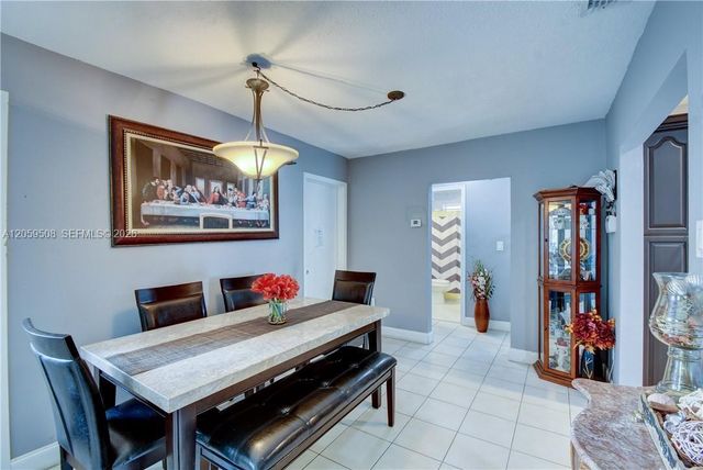 2330 NW 81st Ave, Sunrise, FL 33322