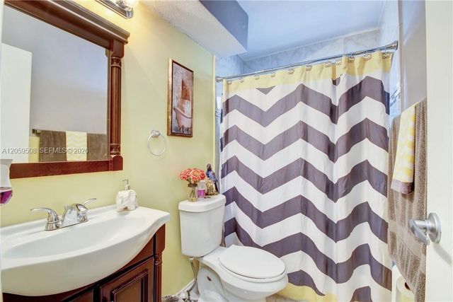 2330 NW 81st Ave, Sunrise, FL 33322