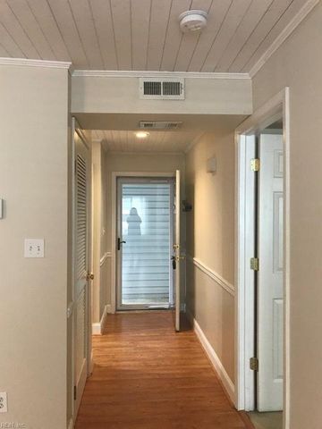 2316 Starfish Rd Apt 101, Virginia Beach, VA 23451
