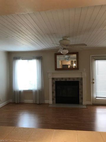 2316 Starfish Rd Apt 101, Virginia Beach, VA 23451