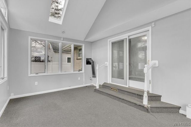 2965 Jerauld Avenue, Niagara Falls, NY 14305