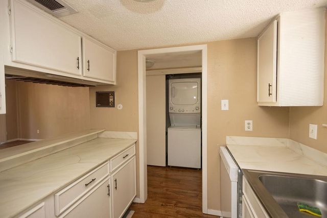 15919 Golf Club Drive 216, Crosby, TX 77532