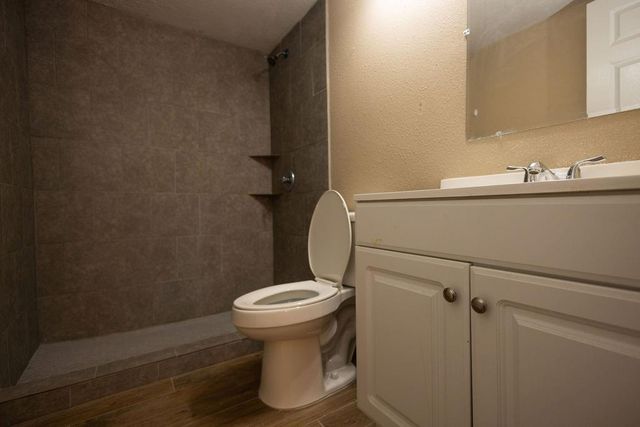 15919 Golf Club Drive 216, Crosby, TX 77532