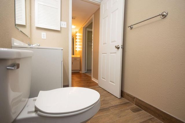 15919 Golf Club Drive 216, Crosby, TX 77532