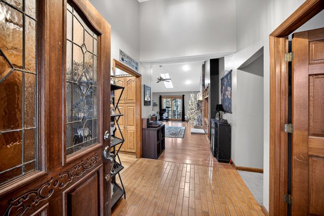 213 Lakeside Dr, Crossville, TN 38558