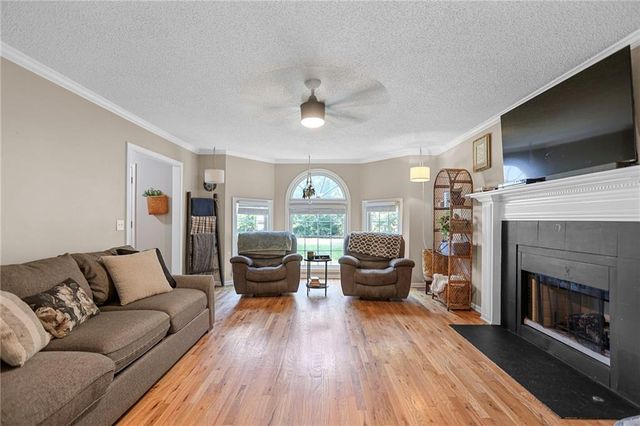 232 Lakewood Drive, Carrollton, GA 30117