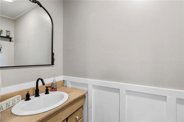 232 Lakewood Drive, Carrollton, GA 30117