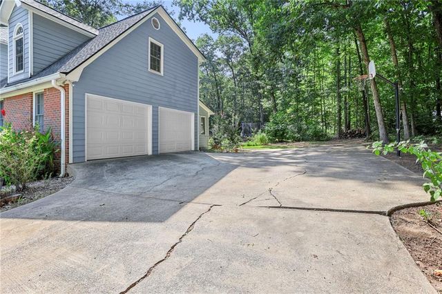 232 Lakewood Drive, Carrollton, GA 30117